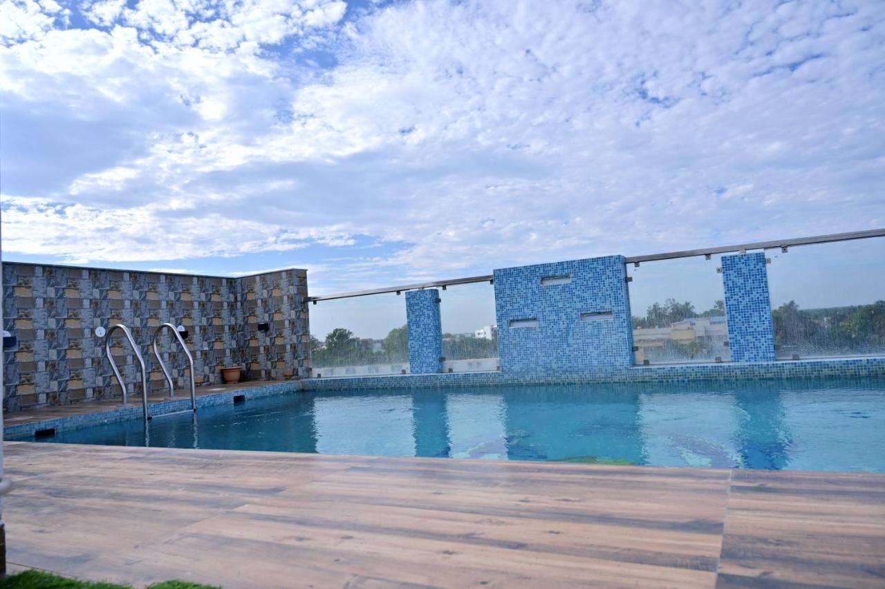 Hotel Silver Land New Digha With Rooftop Pool Екстериор снимка