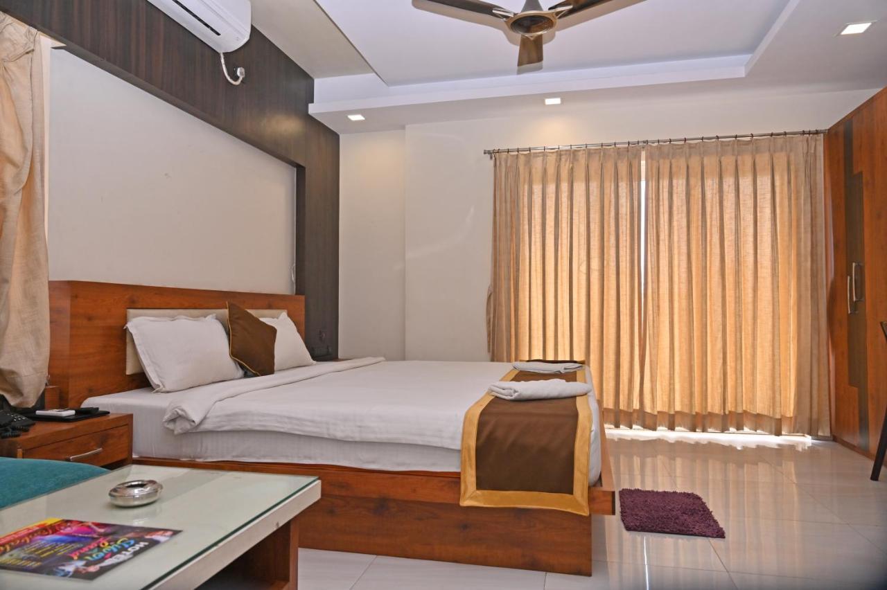 Hotel Silver Land New Digha With Rooftop Pool Екстериор снимка