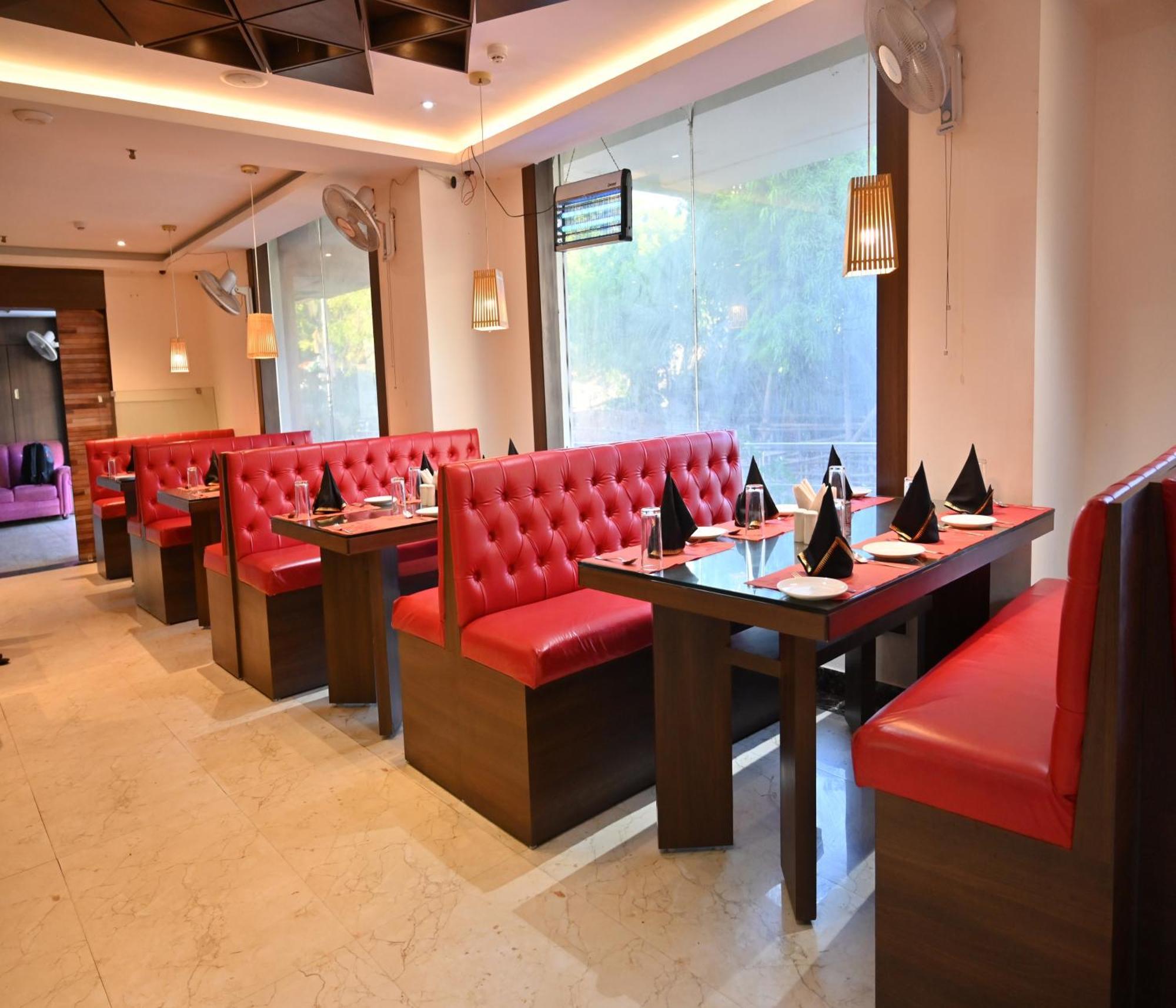 Hotel Silver Land New Digha With Rooftop Pool Екстериор снимка
