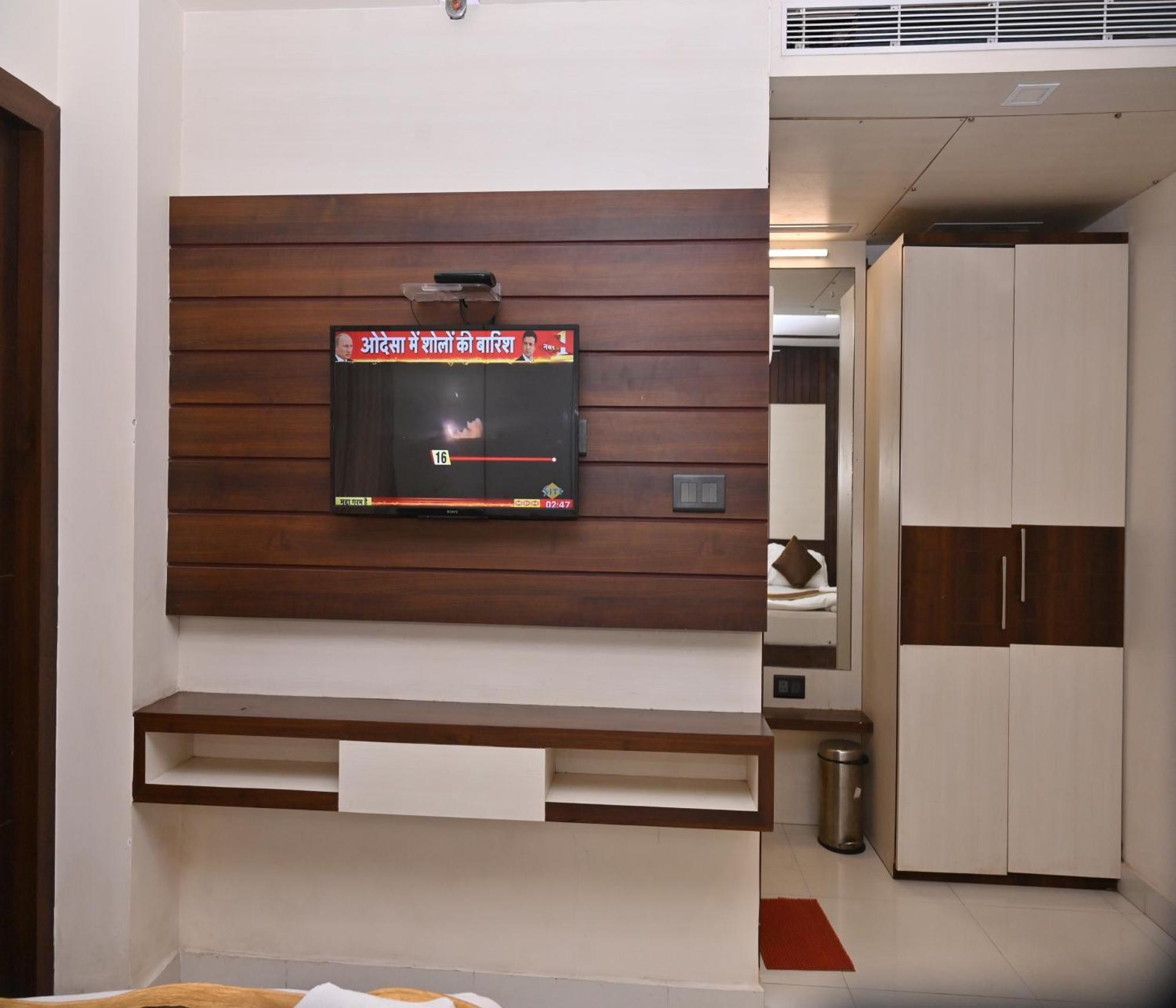 Hotel Silver Land New Digha With Rooftop Pool Екстериор снимка