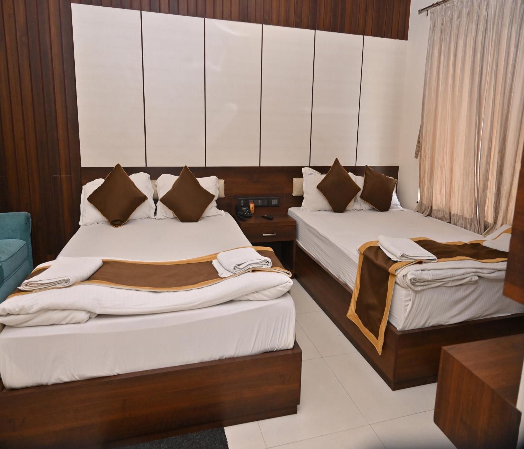 Hotel Silver Land New Digha With Rooftop Pool Екстериор снимка
