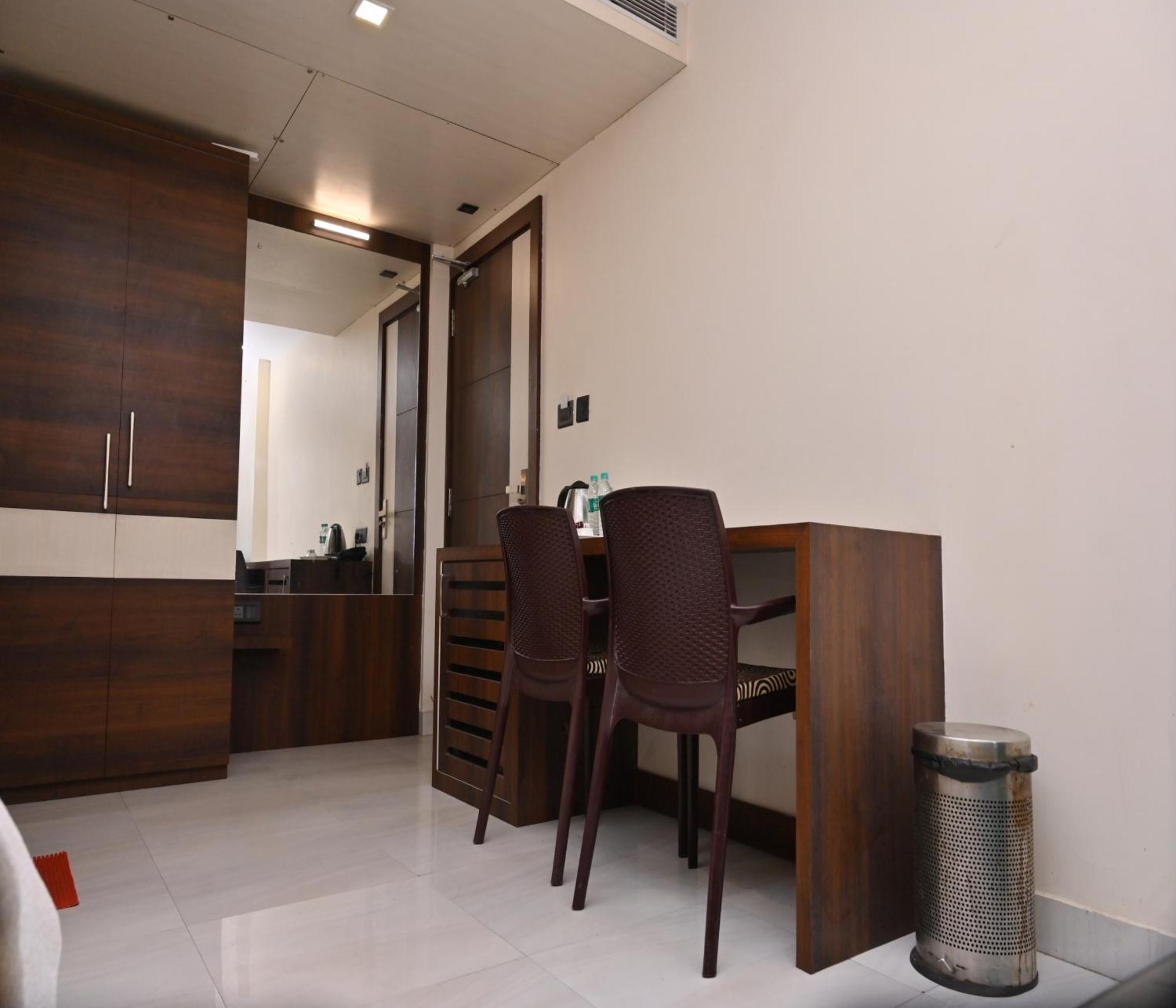 Hotel Silver Land New Digha With Rooftop Pool Екстериор снимка