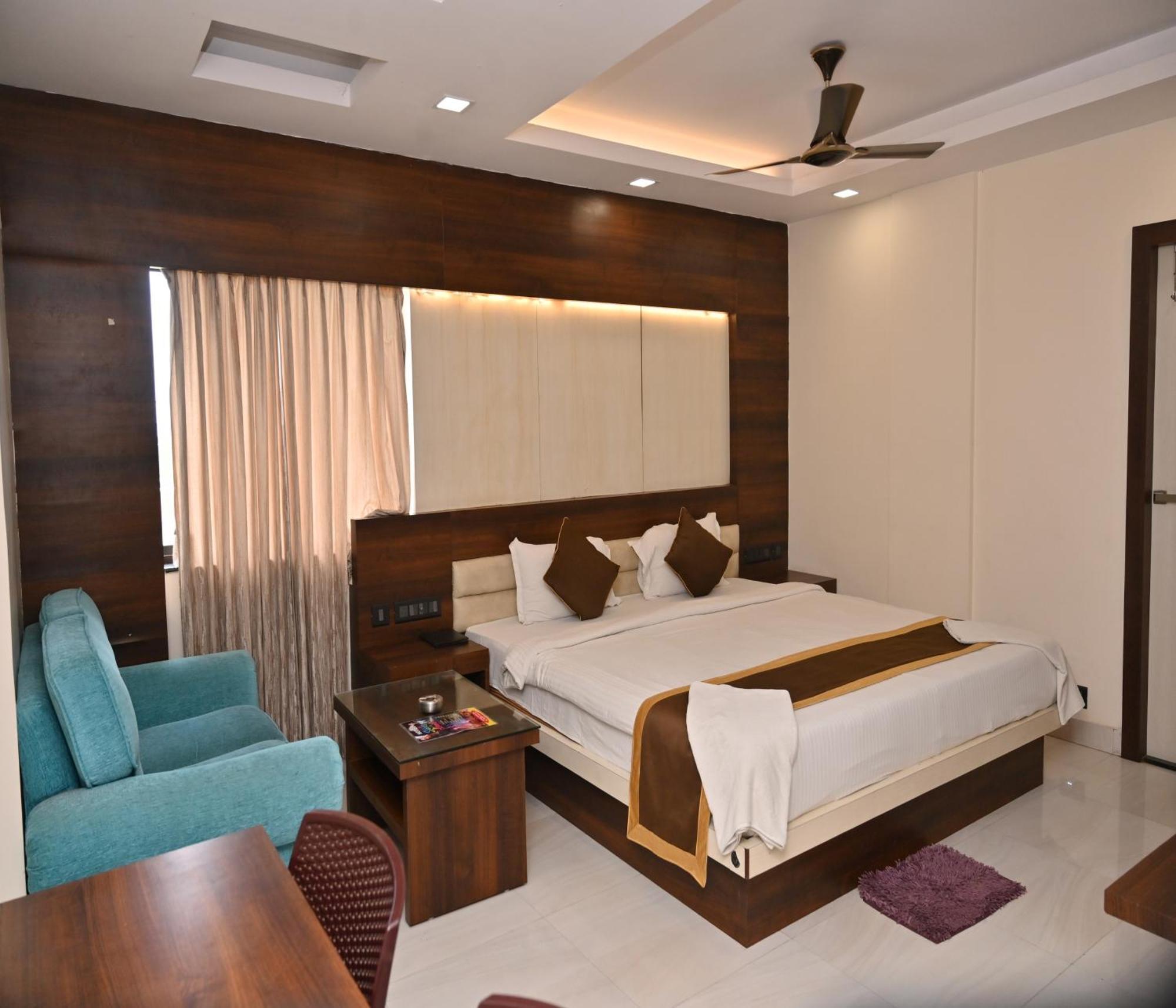 Hotel Silver Land New Digha With Rooftop Pool Екстериор снимка