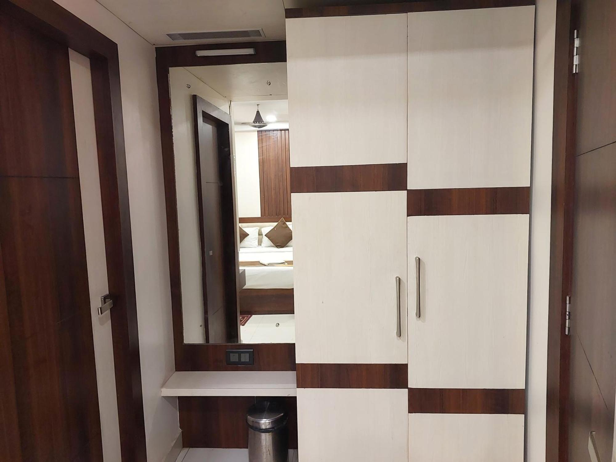 Hotel Silver Land New Digha With Rooftop Pool Екстериор снимка