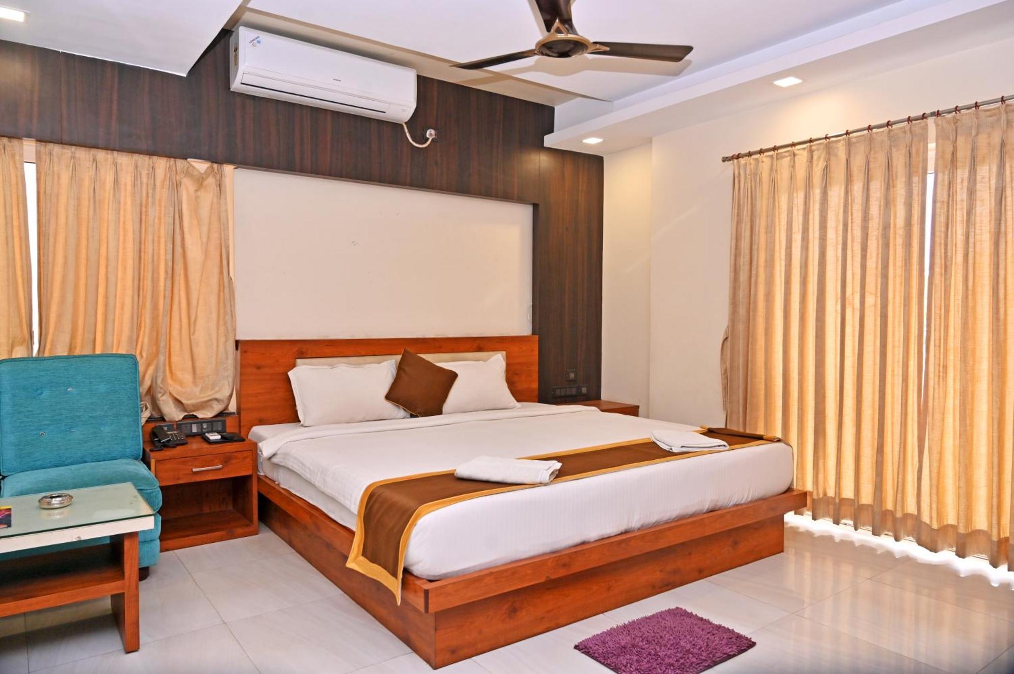 Hotel Silver Land New Digha With Rooftop Pool Екстериор снимка