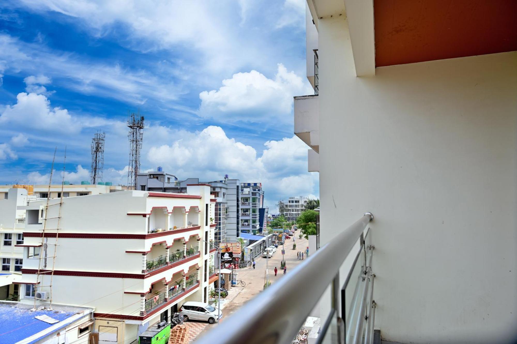 Hotel Silver Land New Digha With Rooftop Pool Екстериор снимка
