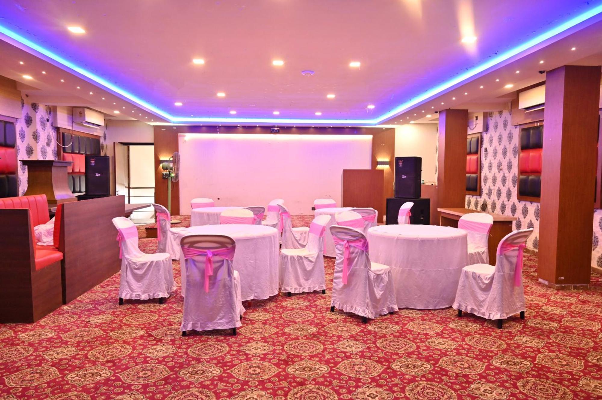 Hotel Silver Land New Digha With Rooftop Pool Екстериор снимка