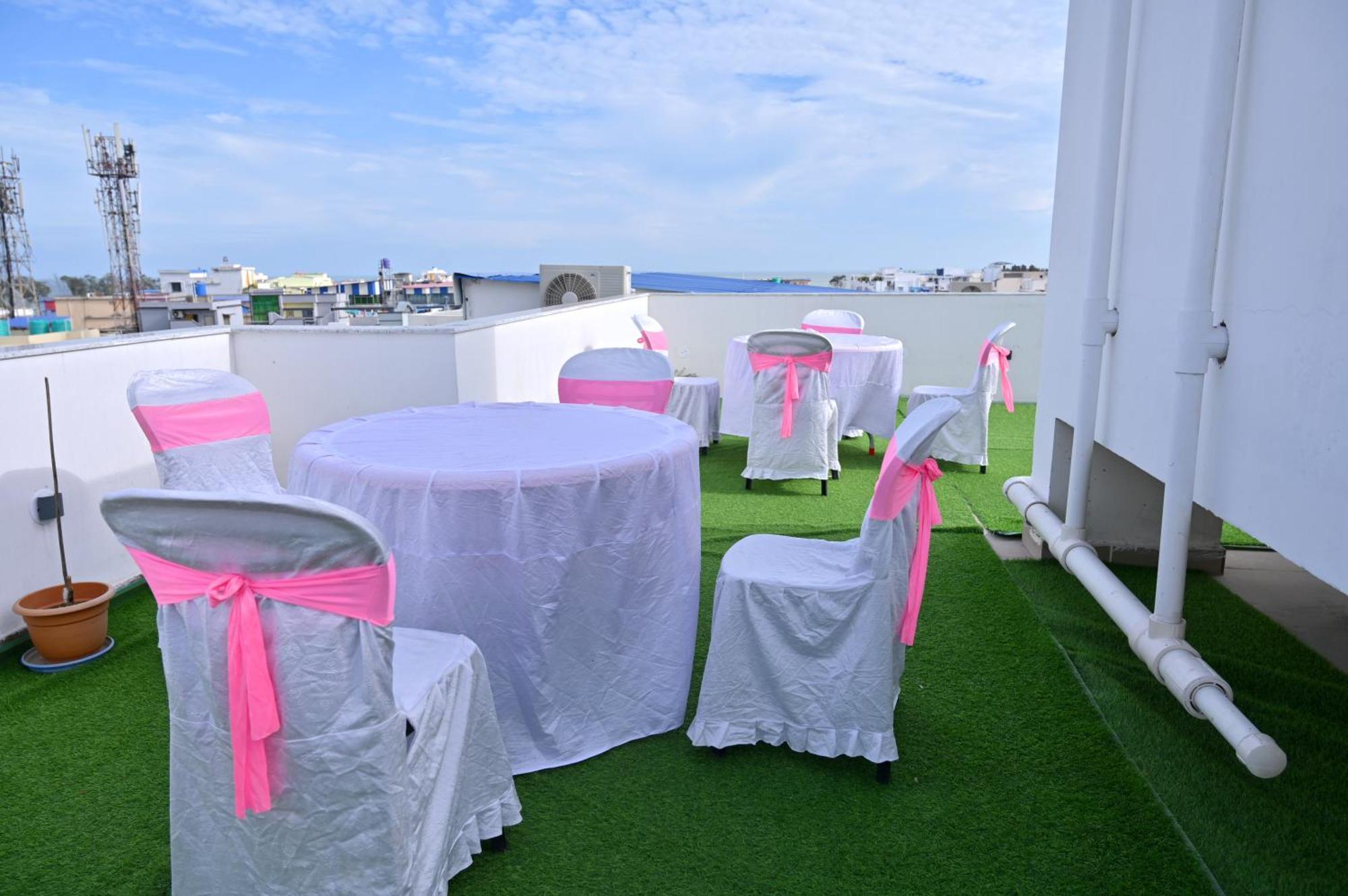 Hotel Silver Land New Digha With Rooftop Pool Екстериор снимка